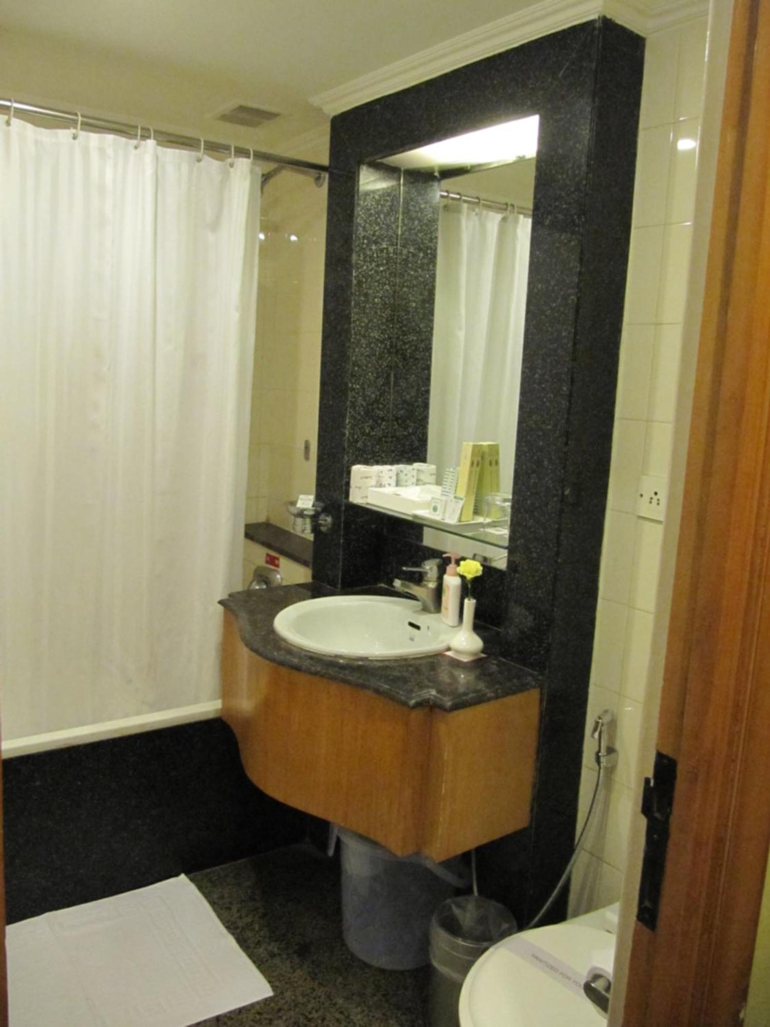 Hotel Ritz Plaza Amritsar Zewnętrze zdjęcie