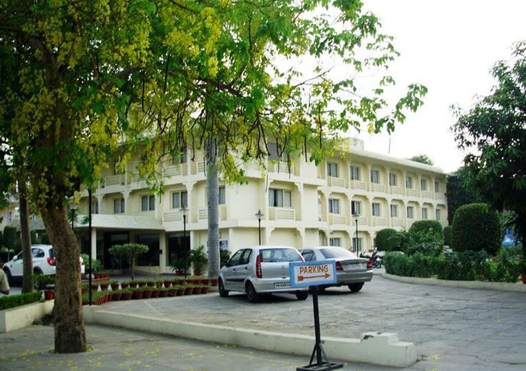 Hotel Ritz Plaza Amritsar Zewnętrze zdjęcie