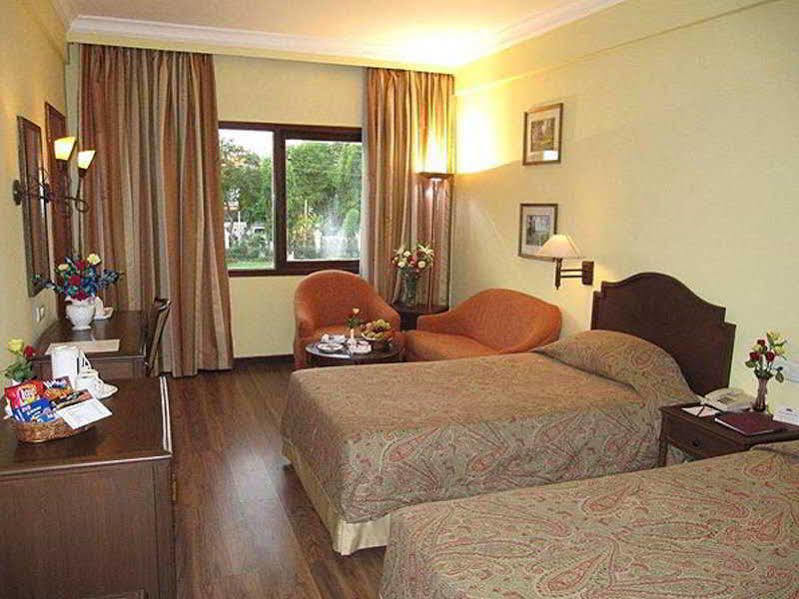 Hotel Ritz Plaza Amritsar Zewnętrze zdjęcie