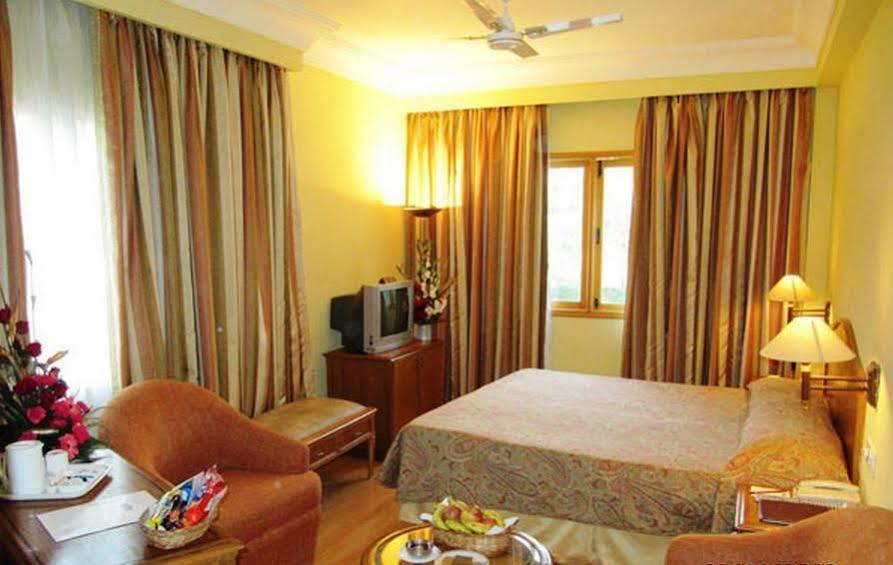 Hotel Ritz Plaza Amritsar Zewnętrze zdjęcie